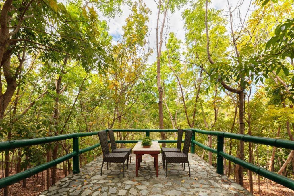 The Peacock Garden Hotel Панглао Екстериор снимка